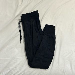 lululemon dance studio joggers